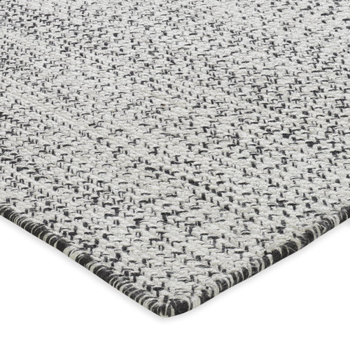 Soliman Bay HighPerformance All Weather Indoor/Outdoor Custom Rug with UV Resistant Standard Edge Finish - Oxyx - rugsthatfit.com
